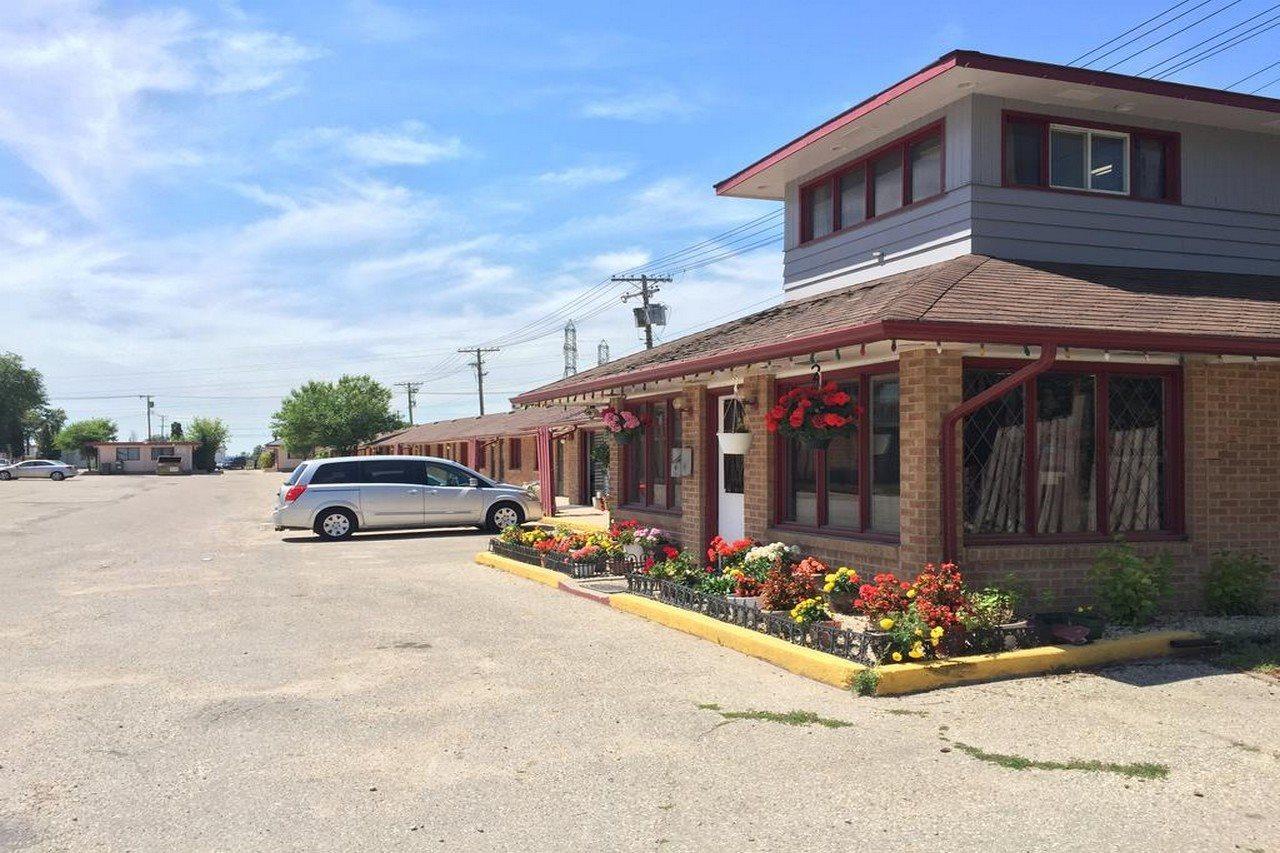 The Capri Motel ウィニペグ エクステリア 写真