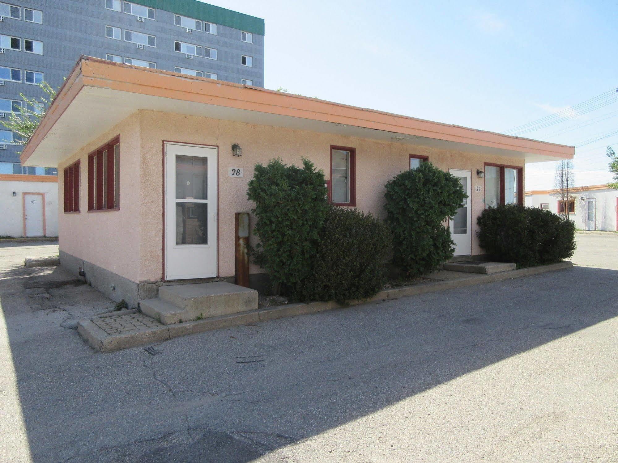 The Capri Motel ウィニペグ エクステリア 写真