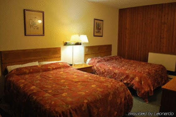 The Capri Motel ウィニペグ エクステリア 写真